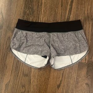 Lululemon speed up shorts 2.5”